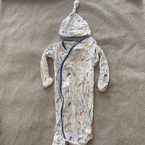 Magnetic Me modal sleeper with hat